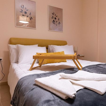 Feel At Home - Kalamata - Near The Center Exterior foto
