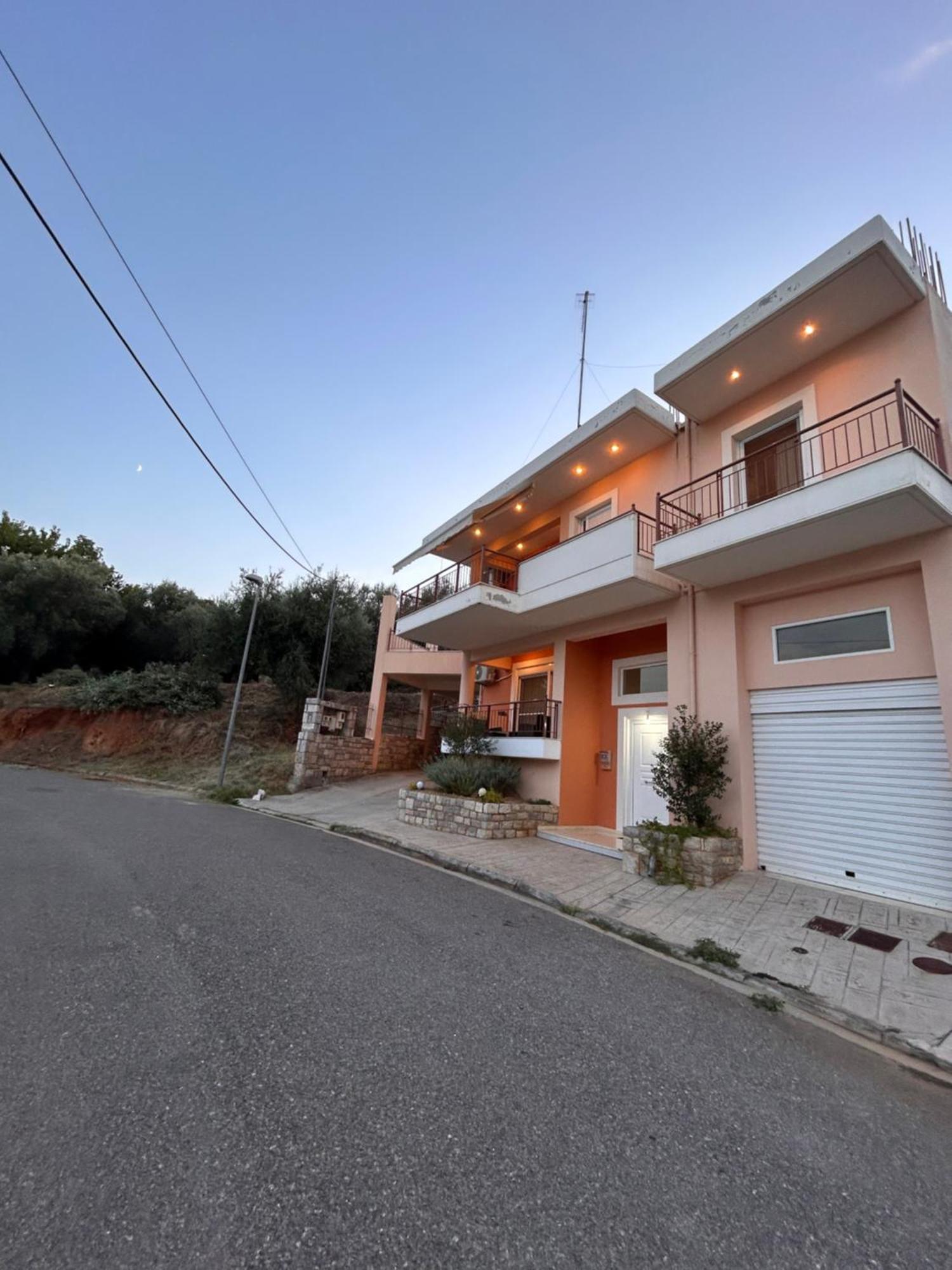 Feel At Home - Kalamata - Near The Center Exterior foto