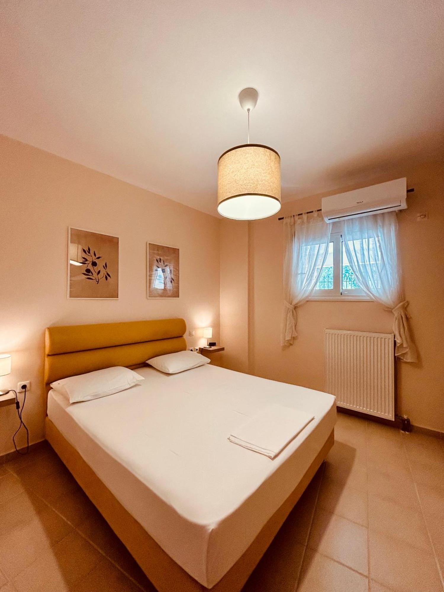 Feel At Home - Kalamata - Near The Center Exterior foto