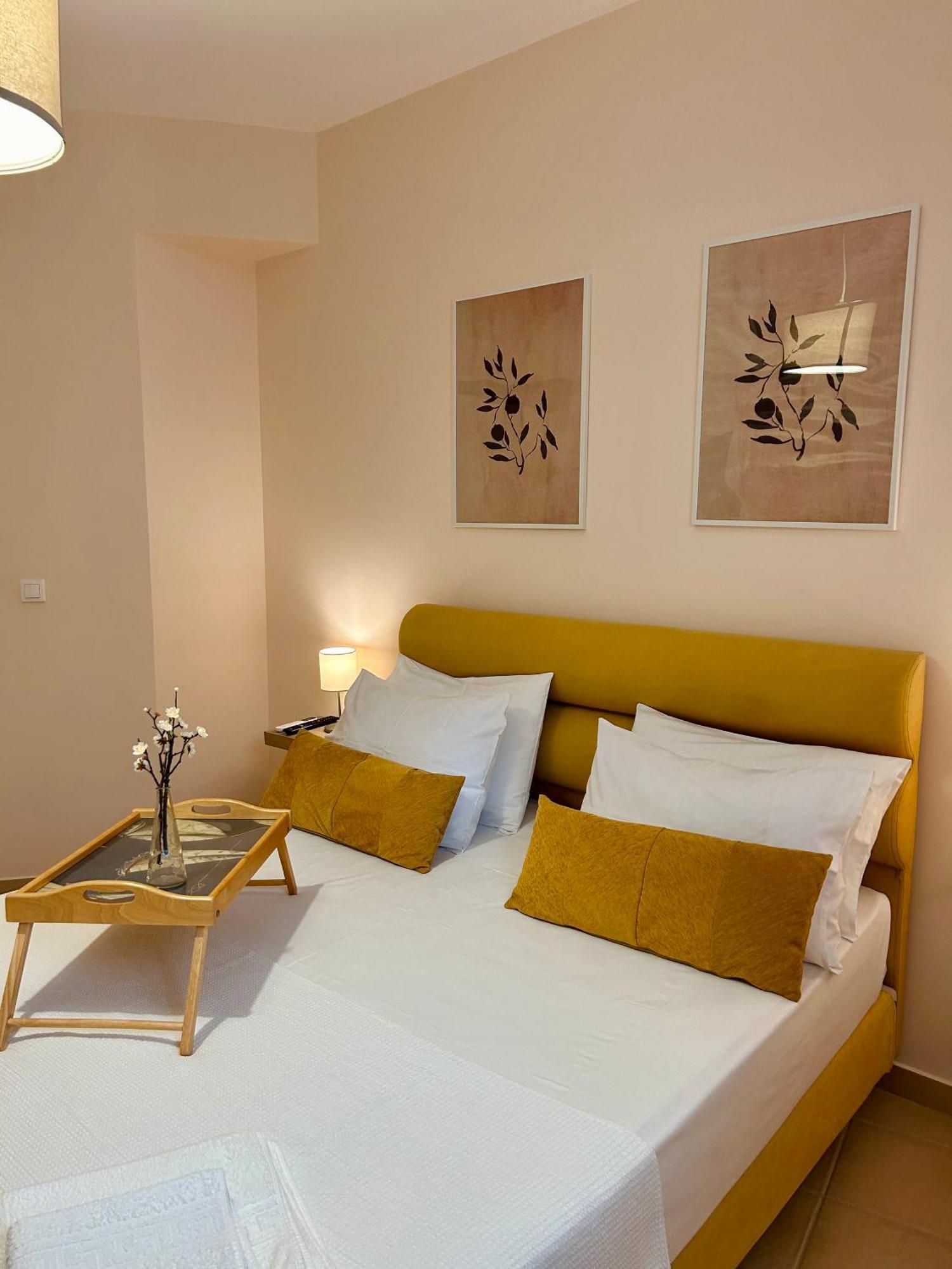 Feel At Home - Kalamata - Near The Center Exterior foto