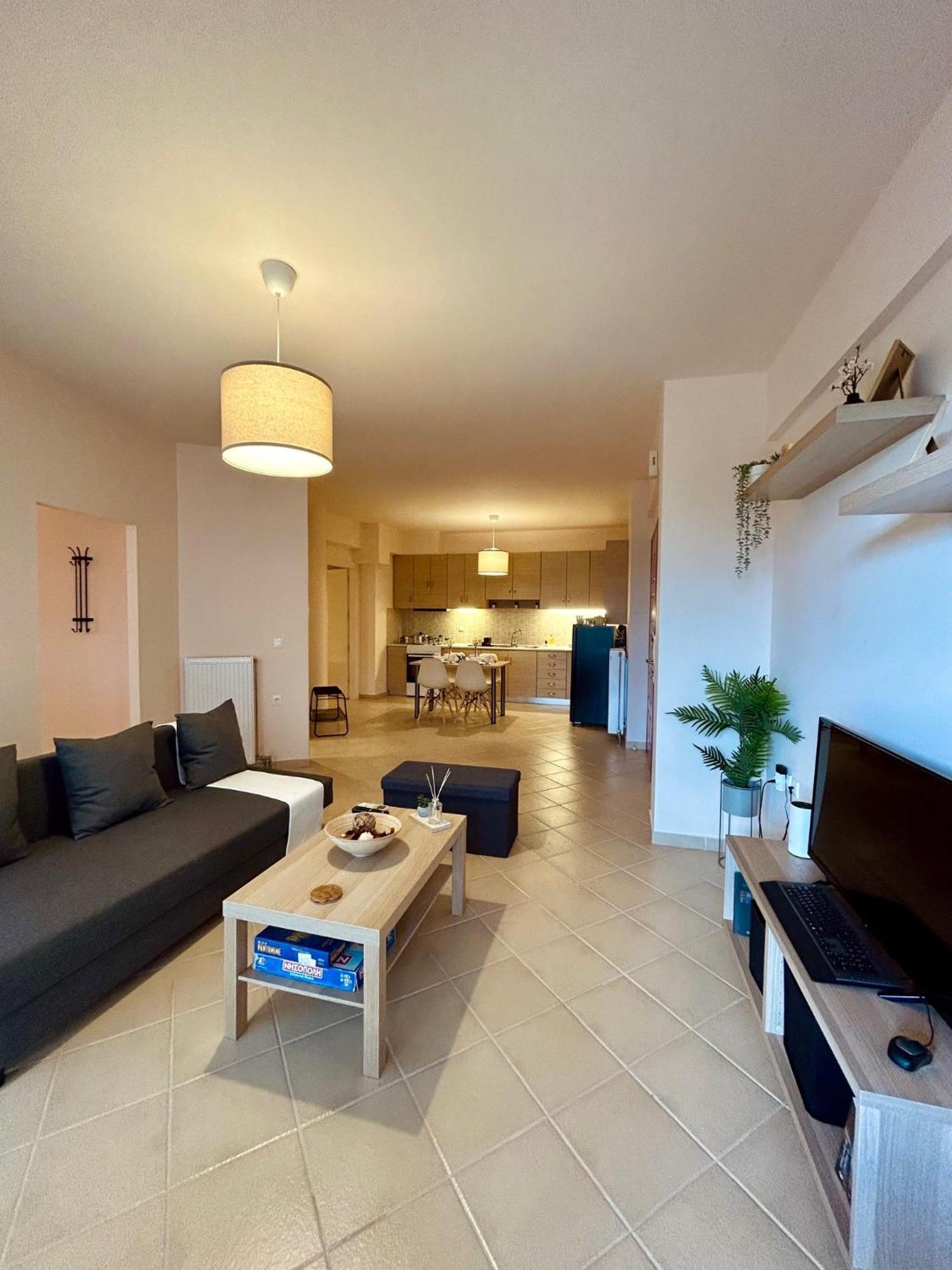 Feel At Home - Kalamata - Near The Center Exterior foto